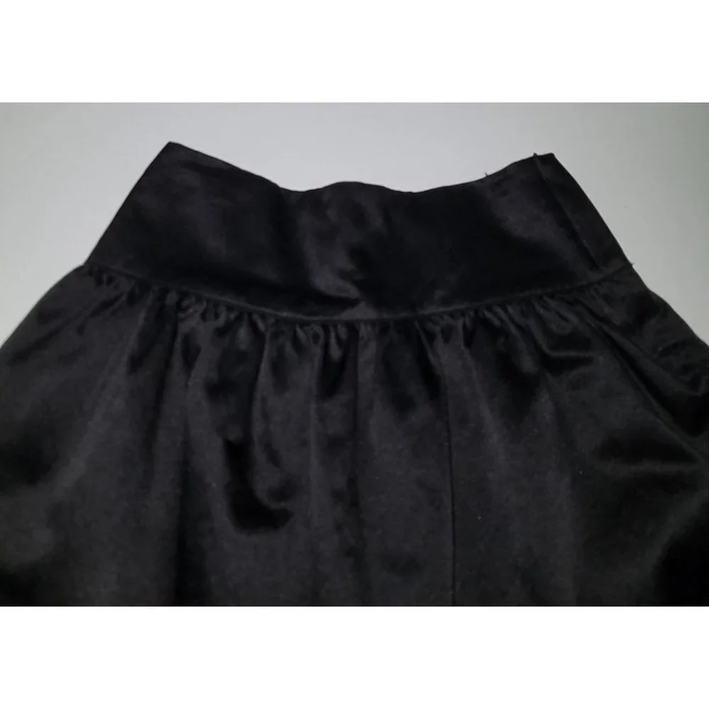 Gymboree Black Satin Red Plaid Skirt Girl's 5 Holiday Christmas Photos Party